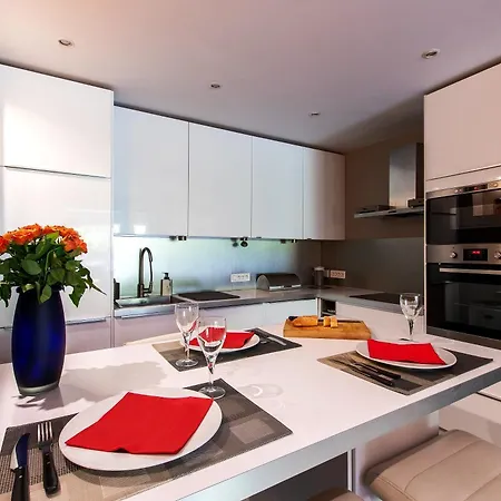 Montpellier-2chambres-grande Terrasse-garage