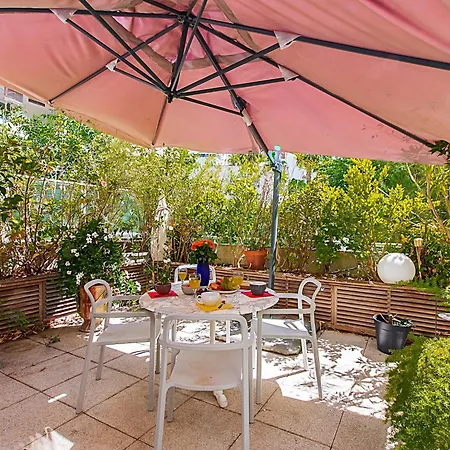 Апартаменты Montpellier-2chambres-grande Terrasse-garage